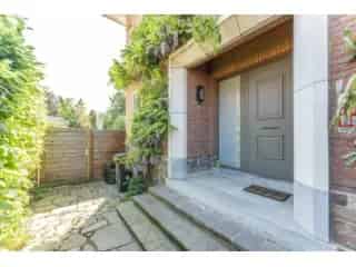 Huis te huur Rixensart 220m² 4 slaapkamers tuin garage