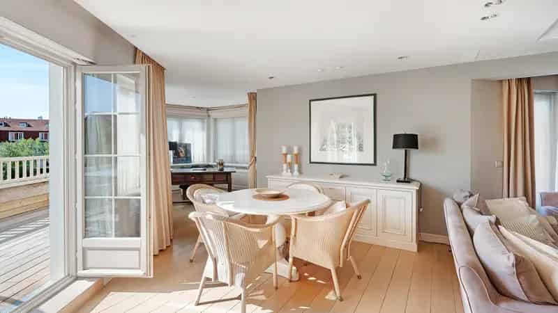 Hoekappartement te koop in villaresidentie