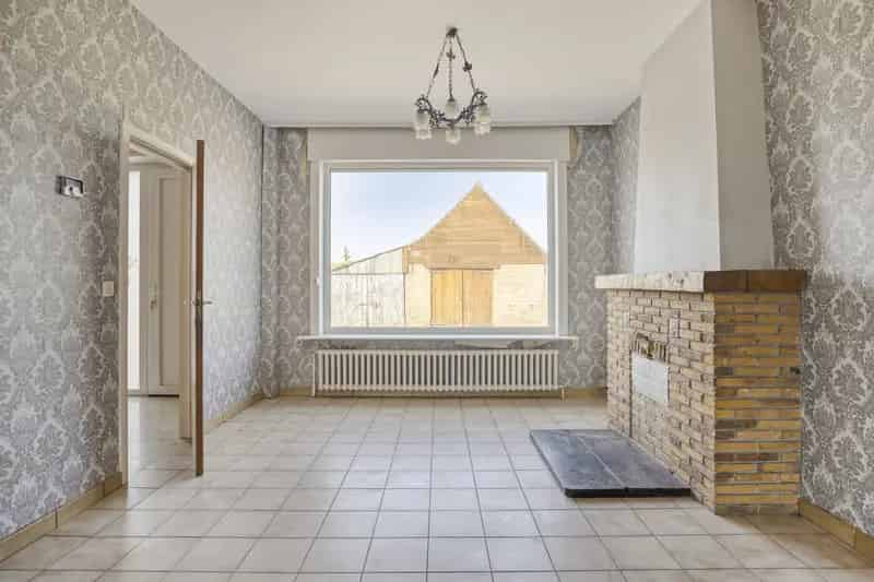 Te renoveren woning Leisele grote tuin