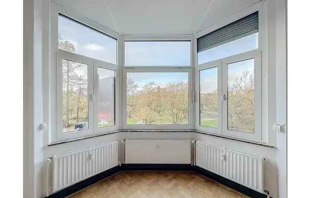 Huur 2 slaapkamer appartement van 140 m² in Liège