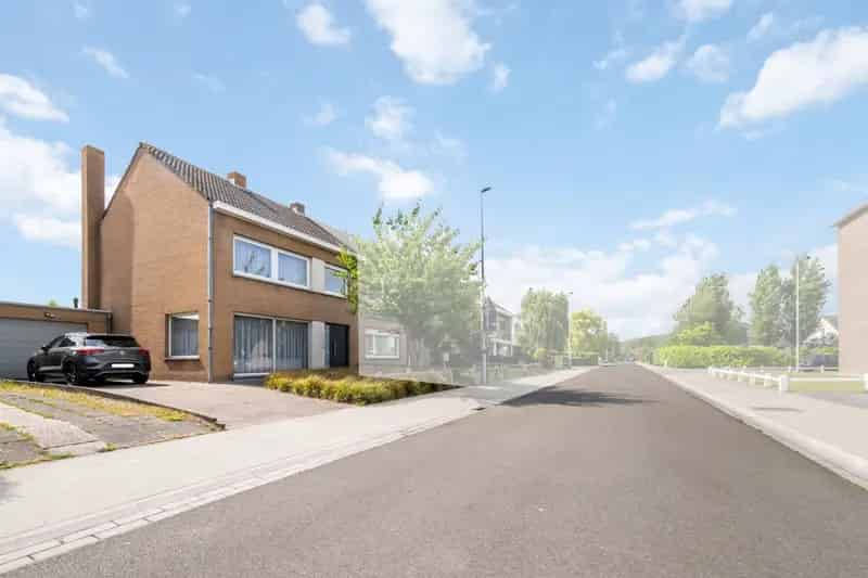 Zeer rustige 3-slaapkamer woning te Sint-Kruis met garage