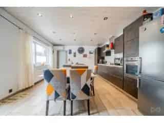Huis te Koop Couillet Ruime woning 3 slaapkamers