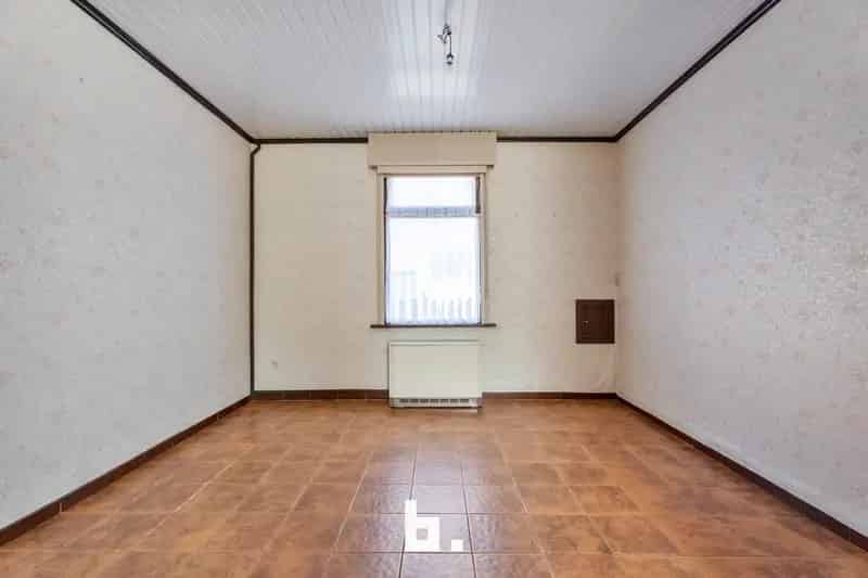 Huis te koop Poeke: Renovatieproject 1014m²