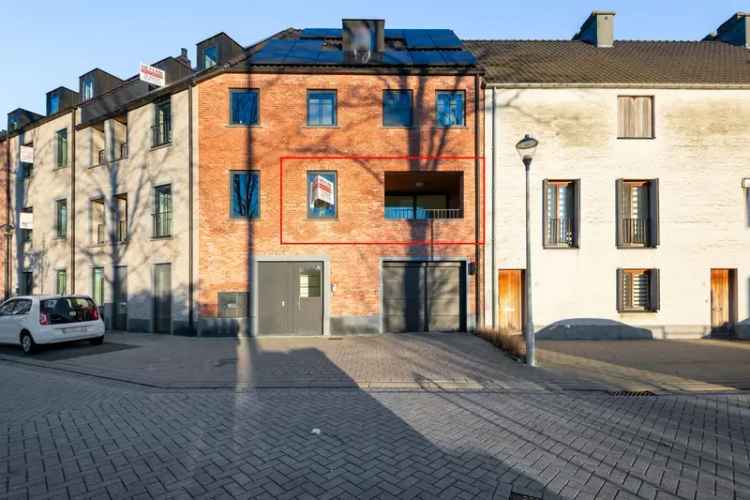 Te koop appartement 1.8 in Lier met 2 slaapkamers en zonneterras