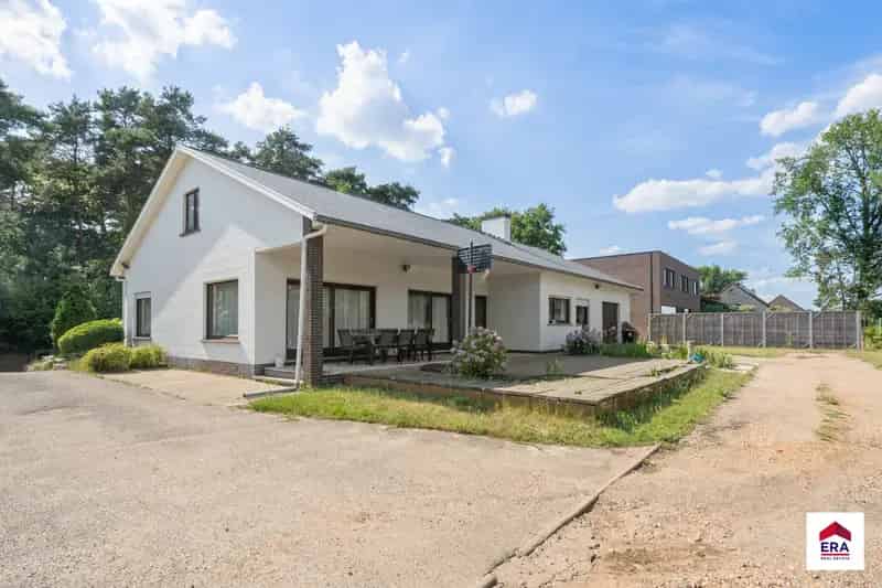 4 Slaapkamer Villa te Koop in Langdorp