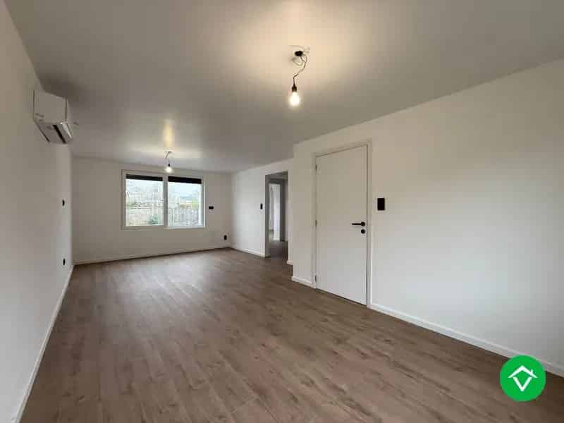 Gerenoveerde woning 3 slaapkamers garage tuin Roeselare