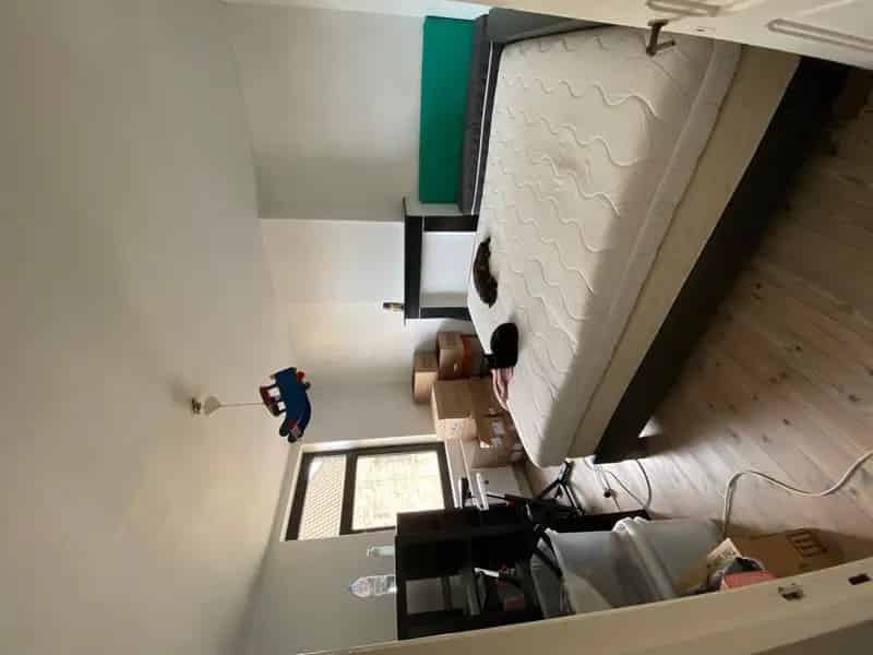 Gerenoveerde woning te Geluveld met 3 slaapkamers en garage