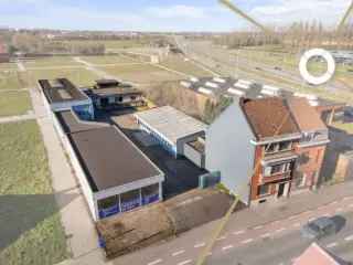 Huis te koop Menen - Bungalow en loodsen