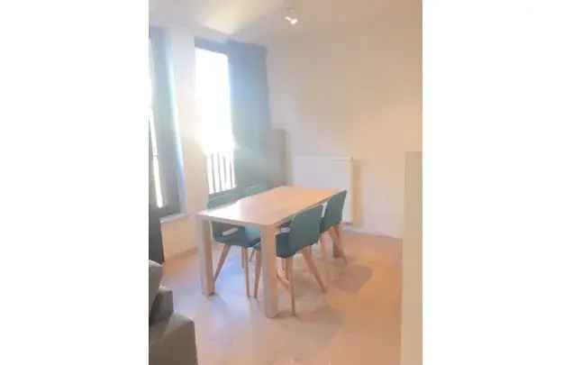 Huur 2 slaapkamer appartement van 72 m² in Brussels