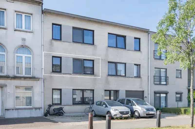 Appartement te koop Willebroek: 2 slaapkamers, garage, terras