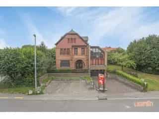 Kantoor te koop Herzele - Authentiek pand 400m²