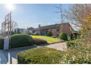 Ruime Villa te Koop Kluisbergen