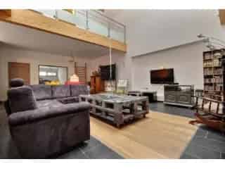 Loft te koop Dottignies 400m² gerenoveerd 2 slaapkamers magazijnen