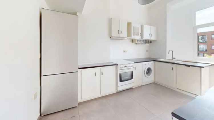 Appartement te huur Etterbeek 2 slaapkamers 148m² terras