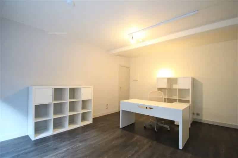Handelspand te Koop Roeselare Centrum 28m²