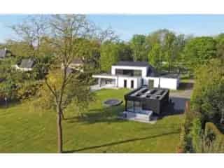 Villa te koop Hasselt - Moderne nieuwbouw met zwembad en domotica