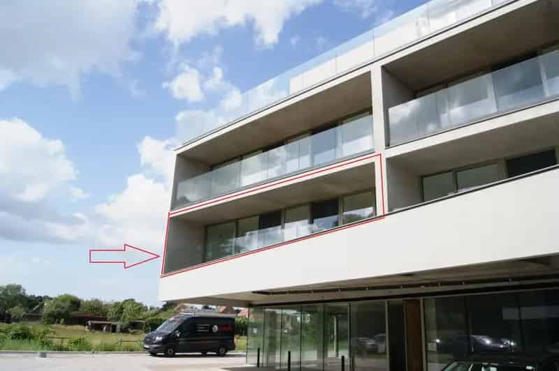 Appartement te koop Loppem: 2 slaapkamers, terras en garage