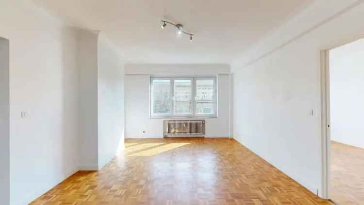 Appartement Etterbeek  55m² Chambre Terrasse  Place Roi Vainqueur