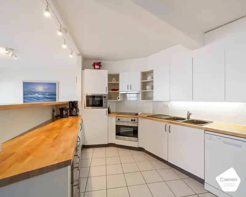 Appartement te koop Zeedijk: 2 slaapkamers, zeezicht, 4 terrassen