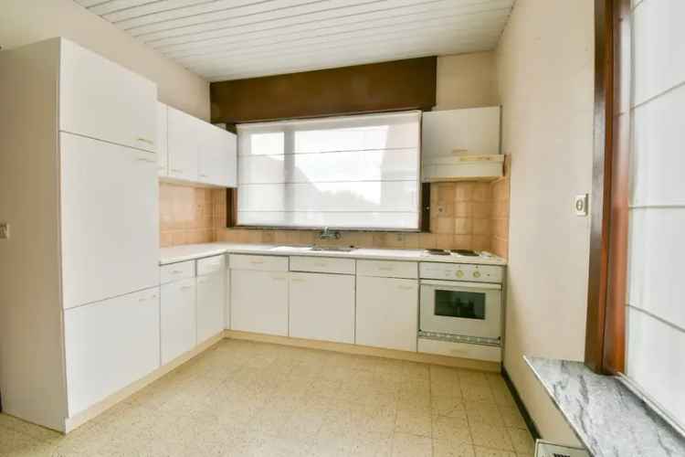 Te renoveren woning Wijnendale