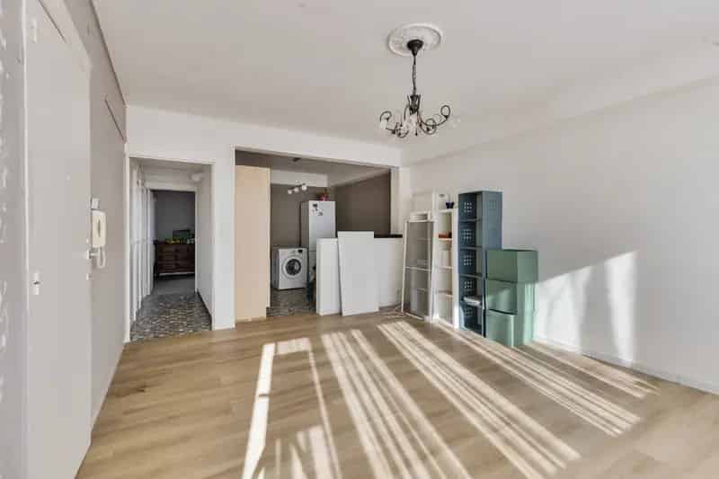 Appartement te huur Oostende: Starterseigendom nabij strand