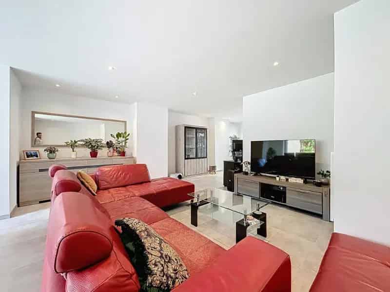 Huis te huur 3 slaapkamers garage stadstuin 245m²