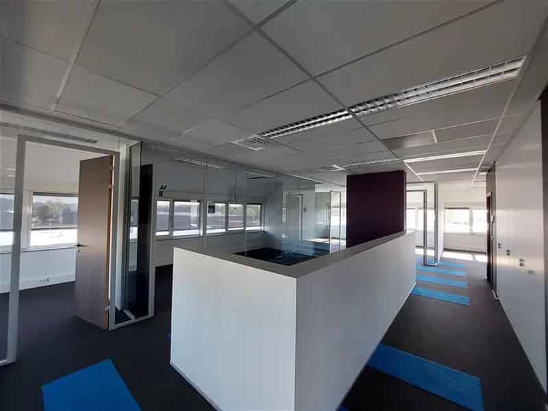 Kantoorruimte te Huur Koop Luchthavenlaan 25B 169m2 385m2
