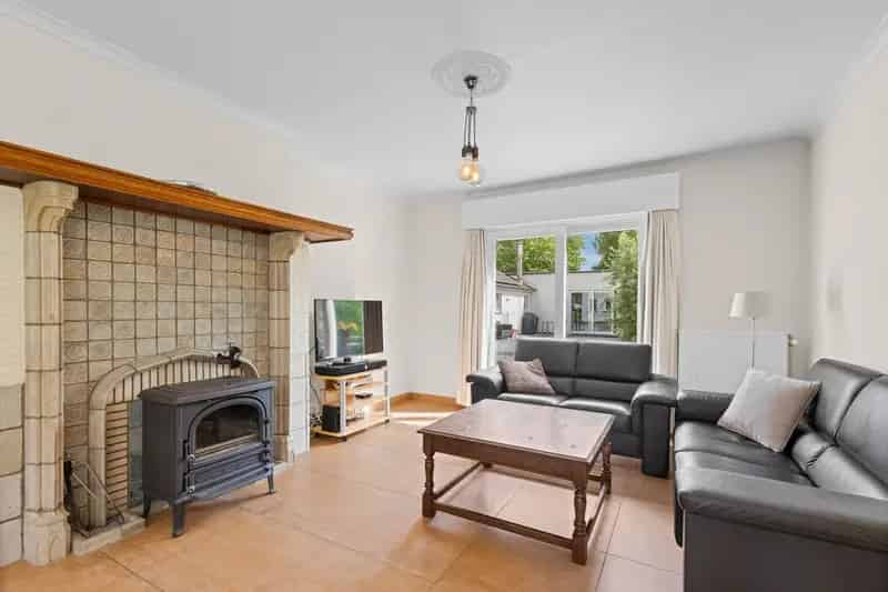 Wonen en werken: woning 4 slpks mét atelier in Deinze/Nevele!
