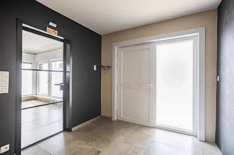 Instapklare woning 3 slaapkamers 2 badkamers kelder tuin