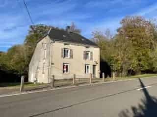 Huis te koop Lacuisine 4 gevels te renoveren