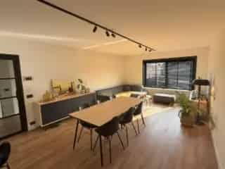 Huis te koop Wervik - Gerenoveerde woning met 2 slaapkamers en garage