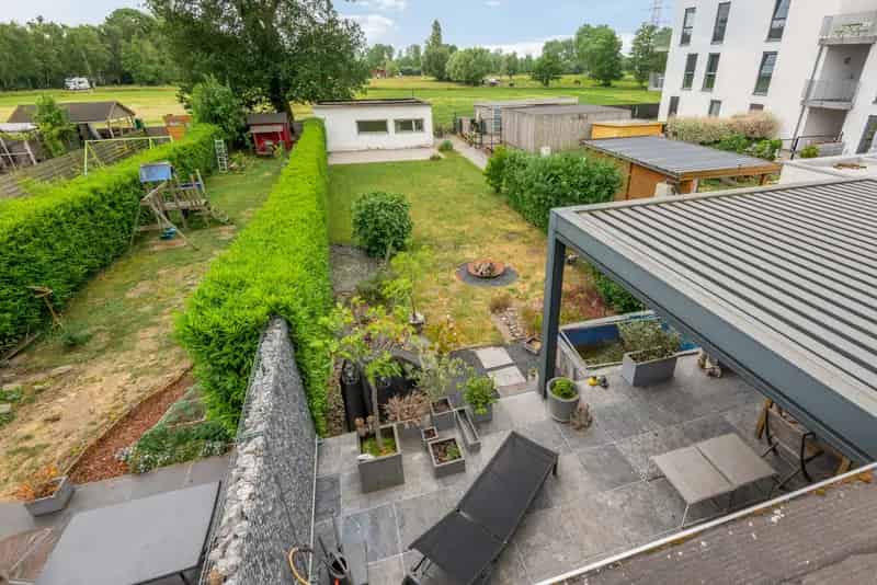 Huis te koop: Ruime HOB met tuin en atelier