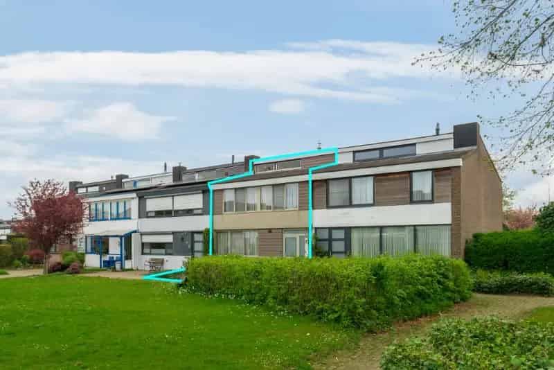 Rijwoning 4 slaapkamers garage tuin Beekvelden