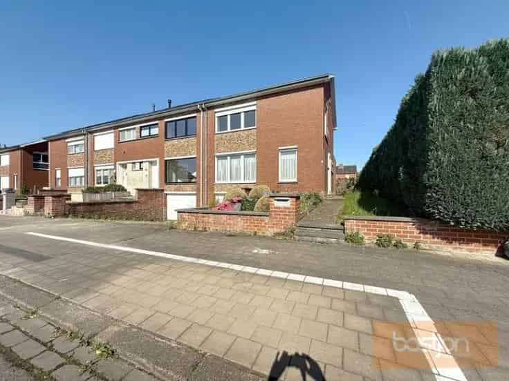 Huis Te Koop Heule: 3 Slaapkamers, Garage & Tuin