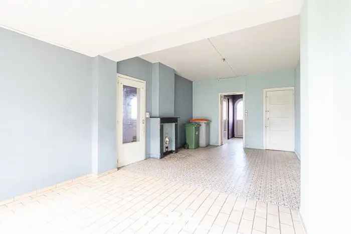 Te renoveren woning met tuin 430m²