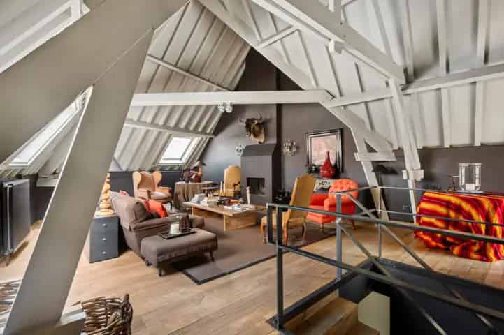 Duplex Appartement Antwerpen: Luxe en Erfgoed in Stadscentrum