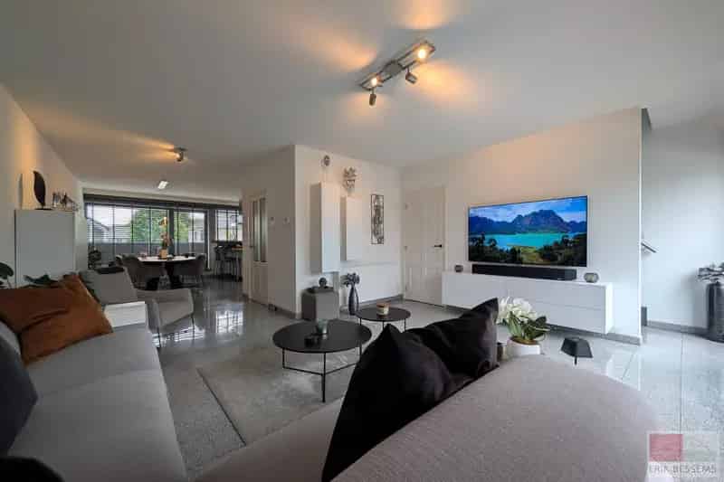 Duplex Appartement 3 slaapkamers te huur Lanaken