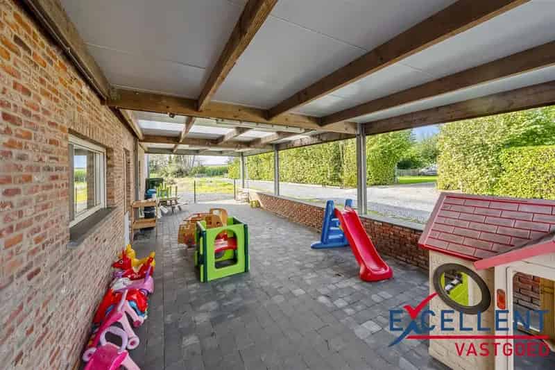 Huis te koop Ruiselede: Uitzonderlijke hoeve 19896m²