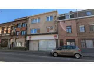 Handelsfonds Comines-Warneton 236m²  Appartementen Investering