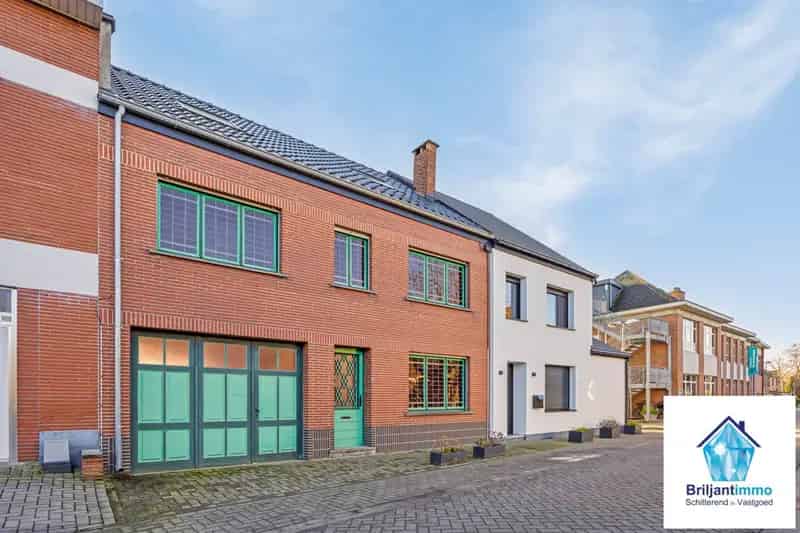 Ruime Gezinswoning Weerde Dorpscentrum