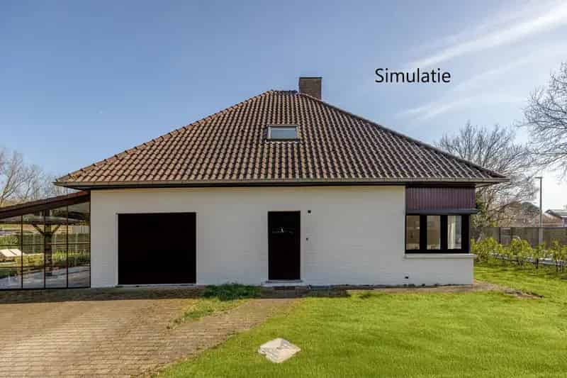 Huis te koop: Gerenoveerde woning met 3 slaapkamers