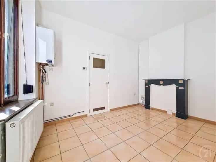 Huis te Koop Couillet 107m² 2 slaapkamers