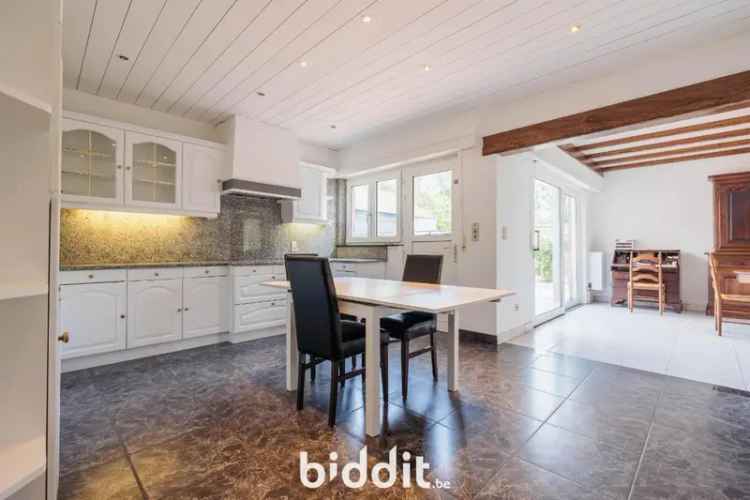 INSTAPKLARE RUIME OPEN BEBOUWING 7 slaapkamers