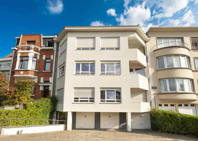 Appartement te huur Laeken 3 slaapkamers garage 140m²