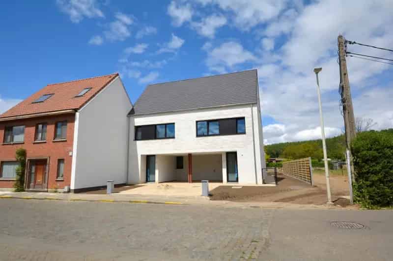 Nieuwbouw woning te koop Ranst 3 slaapkamers tuin parkeerplaats