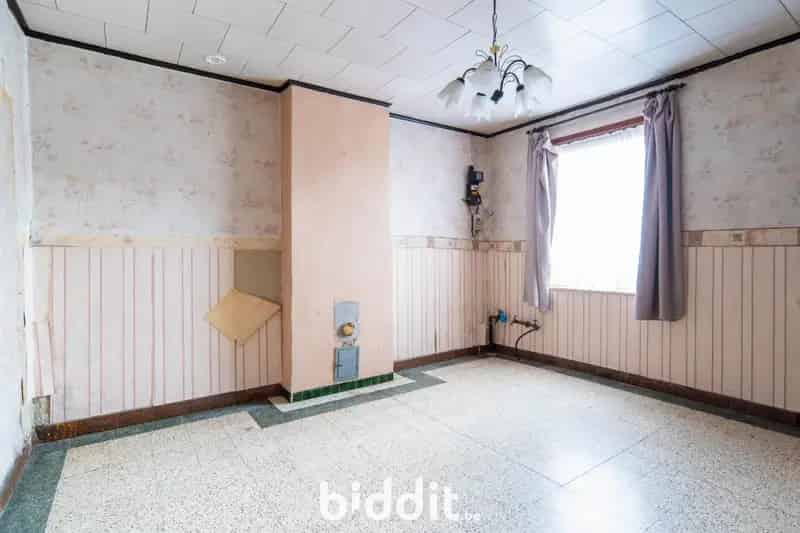 GUNSTIG GELEGEN WONING