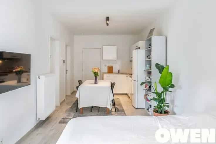 Appartement Te Koop Gelijkvloers met Tuin en Garage