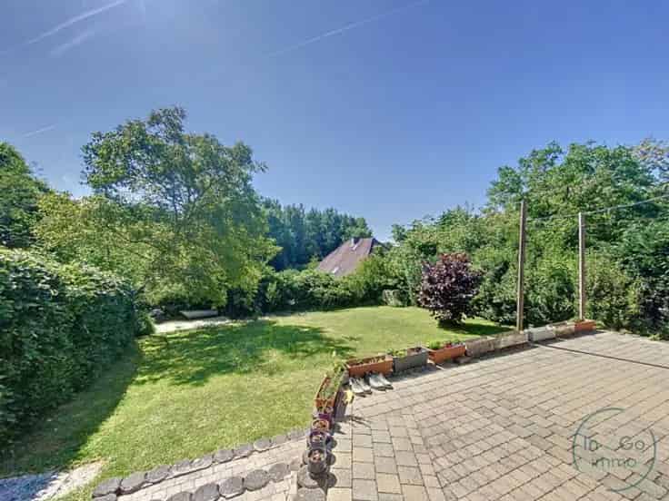 Huis Te Koop Leefdaal: 6 Slaapkamers, Grote Tuin en Garage