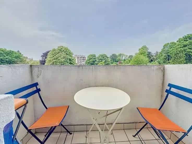 Appartement te koop: 2 slaapkamers, balkon, Sint-Pietersplein
