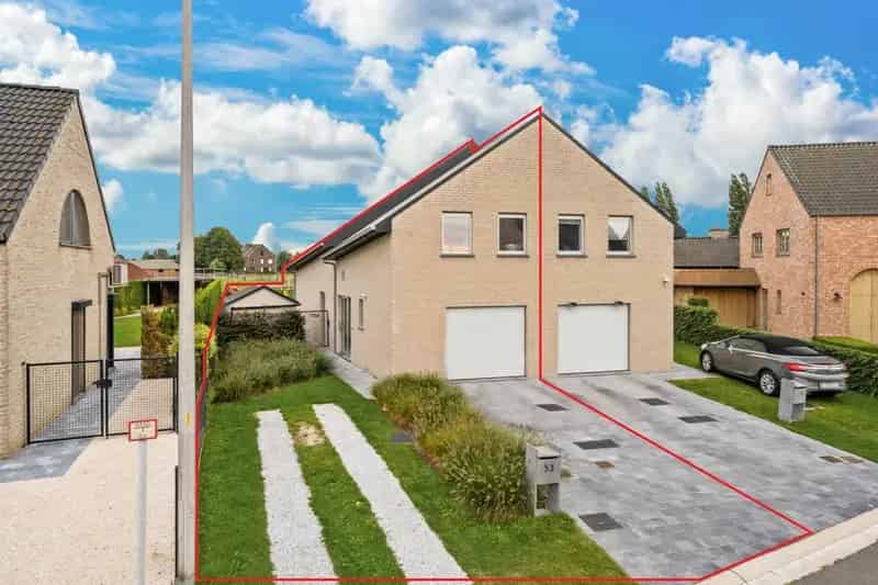 Huis te koop Oostakker: Gezinswoning met 4 slaapkamers en tuin